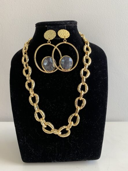 Renay Accessoroies Set of  chain necklace & earrings