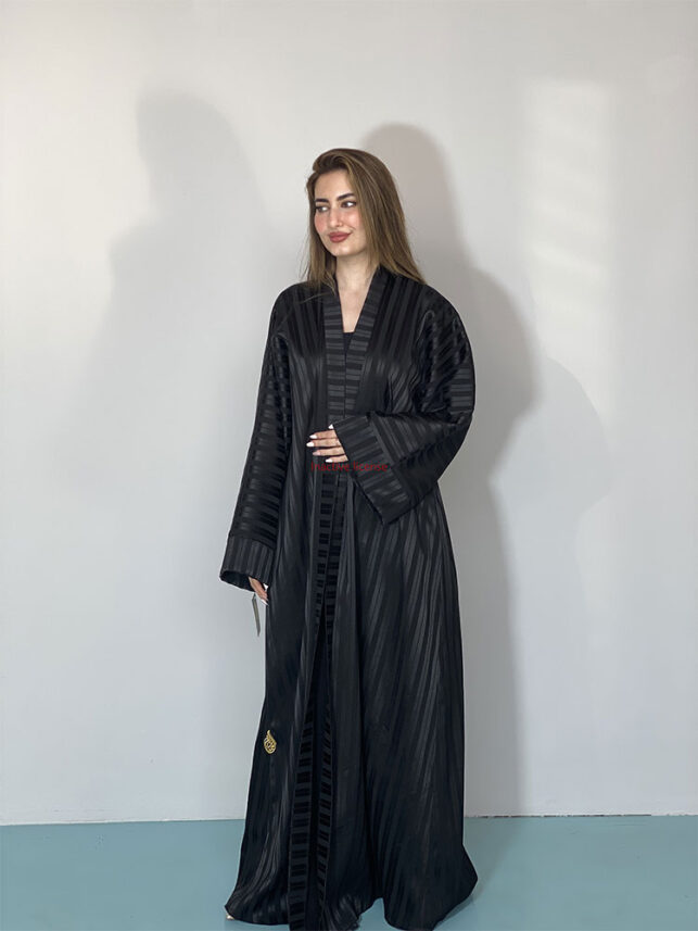 Shmookh Traditional Abaya