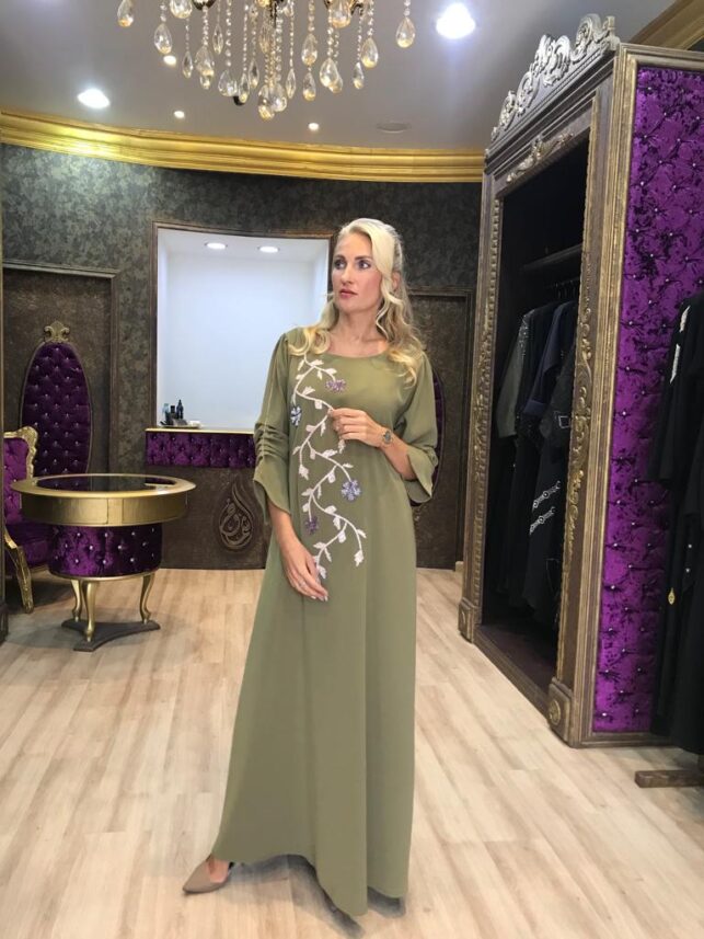 Caftan , Light green w/ flower embroidery