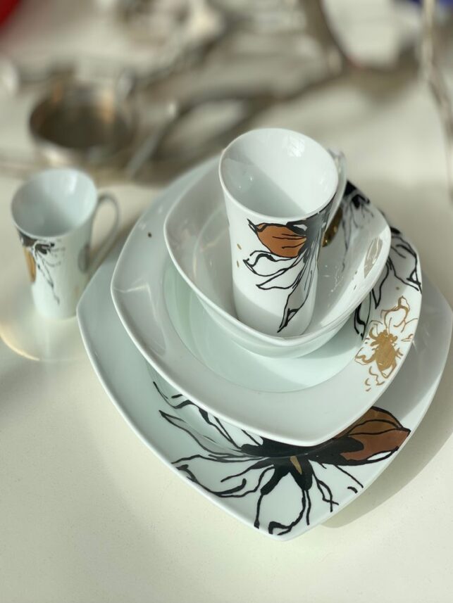 Set of Square Bee plates