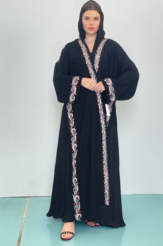 Classic abaya with crepe material & entwined embroidery