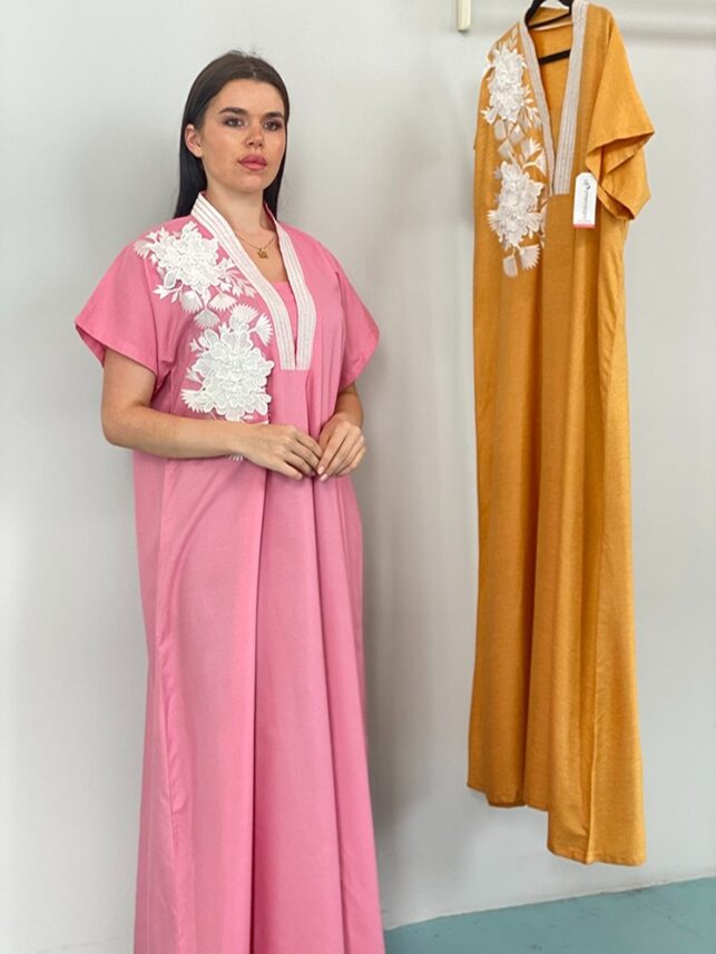 Short sleeve dress with embroidery cotton materials