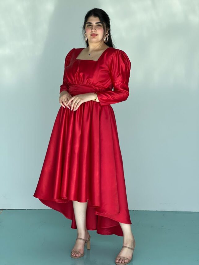 High low dress with belt, silk materials