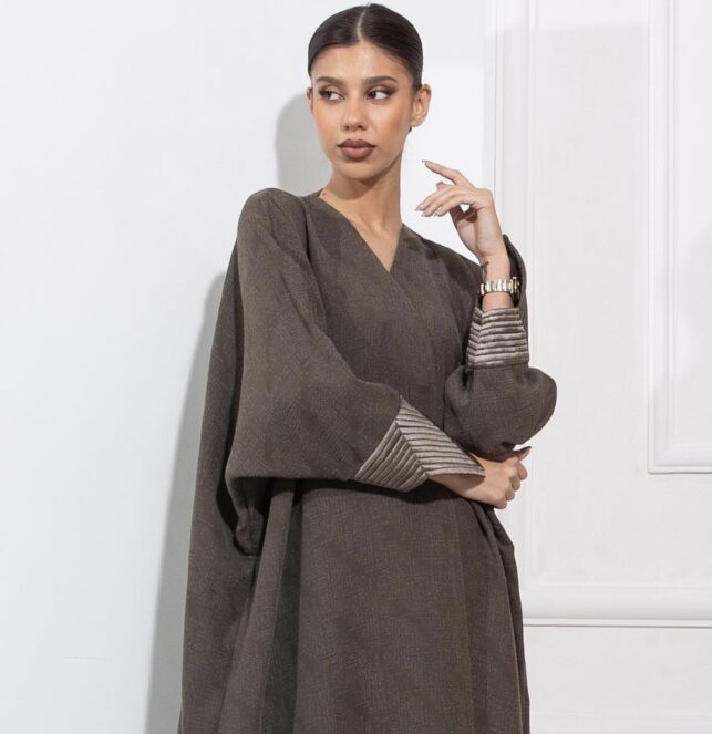 Modern Abaya, V-cut hand style, crepe materials