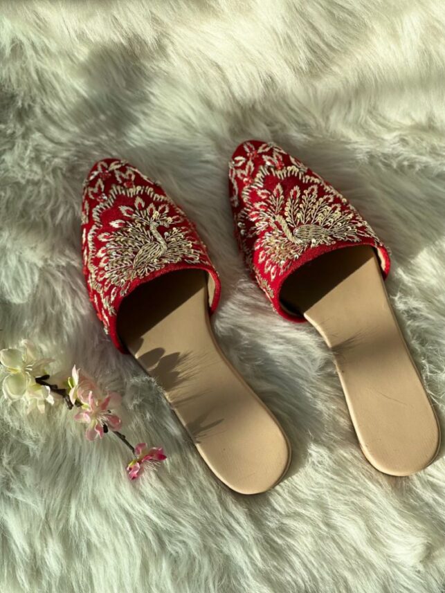 Indian style flat sandals with beaded materials