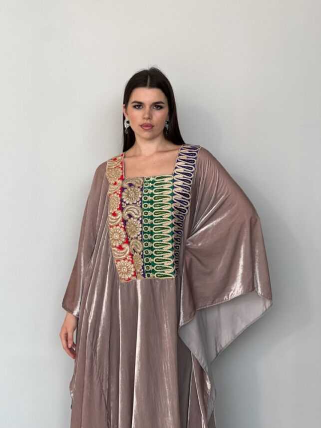 Traditional Jalabiya w/embroidery velvet materials