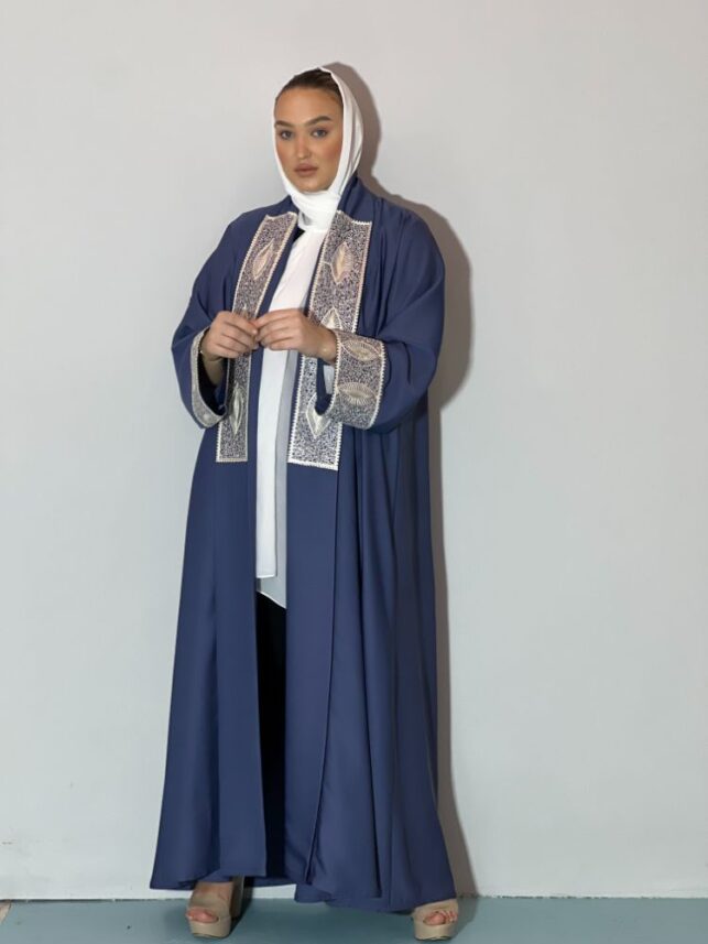 Glossy abaya with embroidery