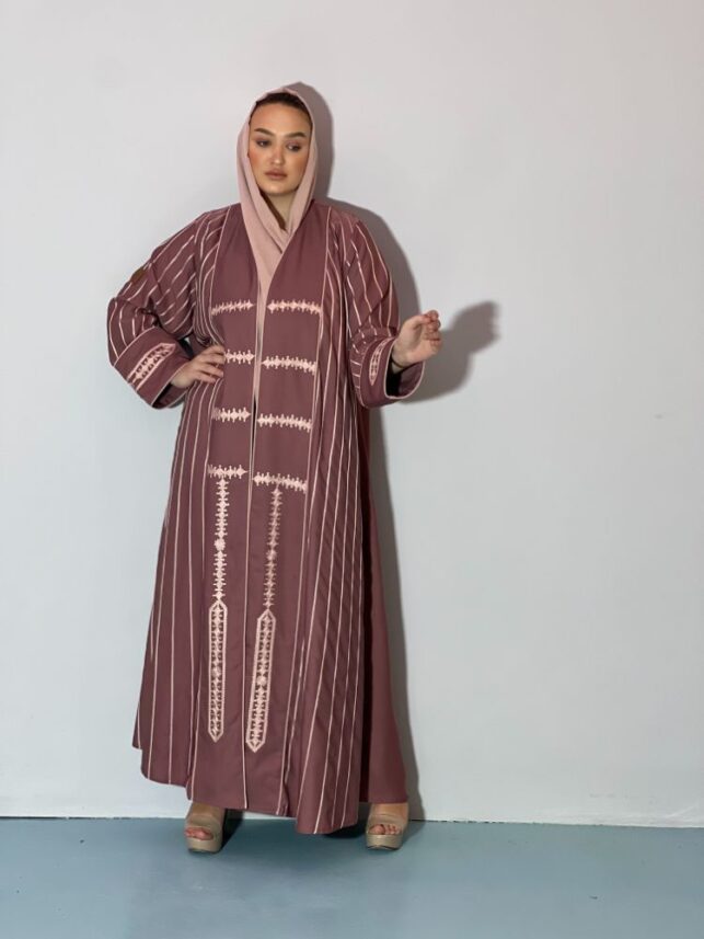 Glossy Abaya with threaded materials