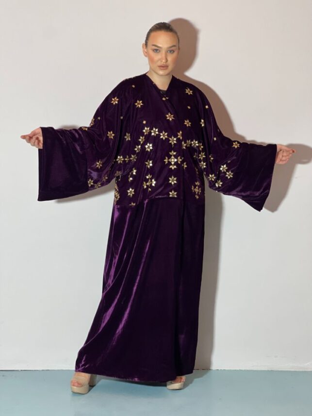 Modern Bisht, Velvet materials