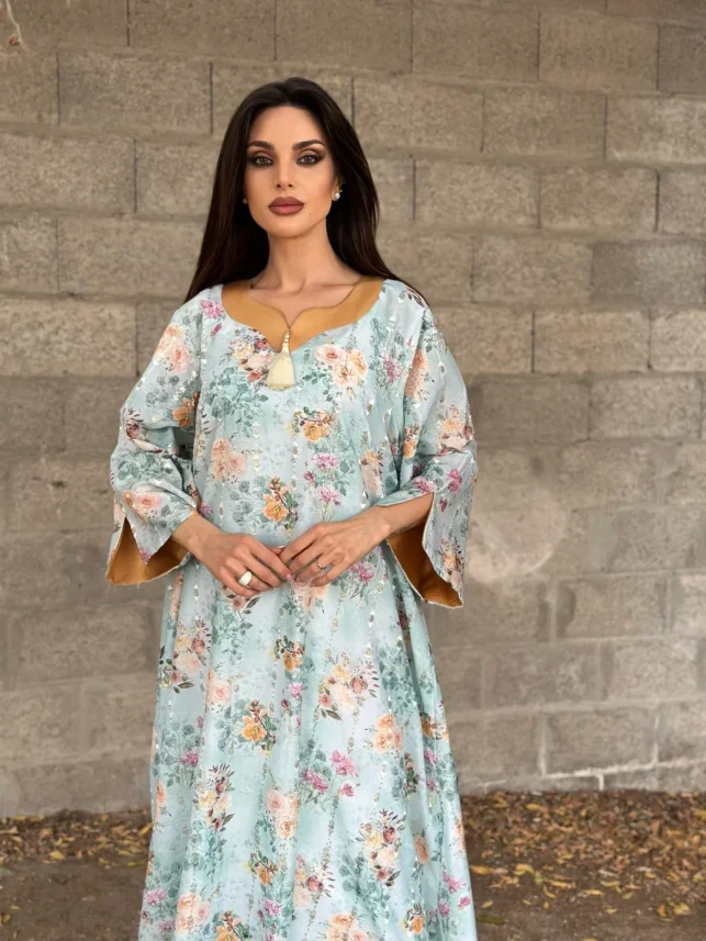 Floral caftan, Silk materials