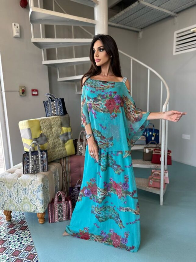 Open dress, chiffon materials