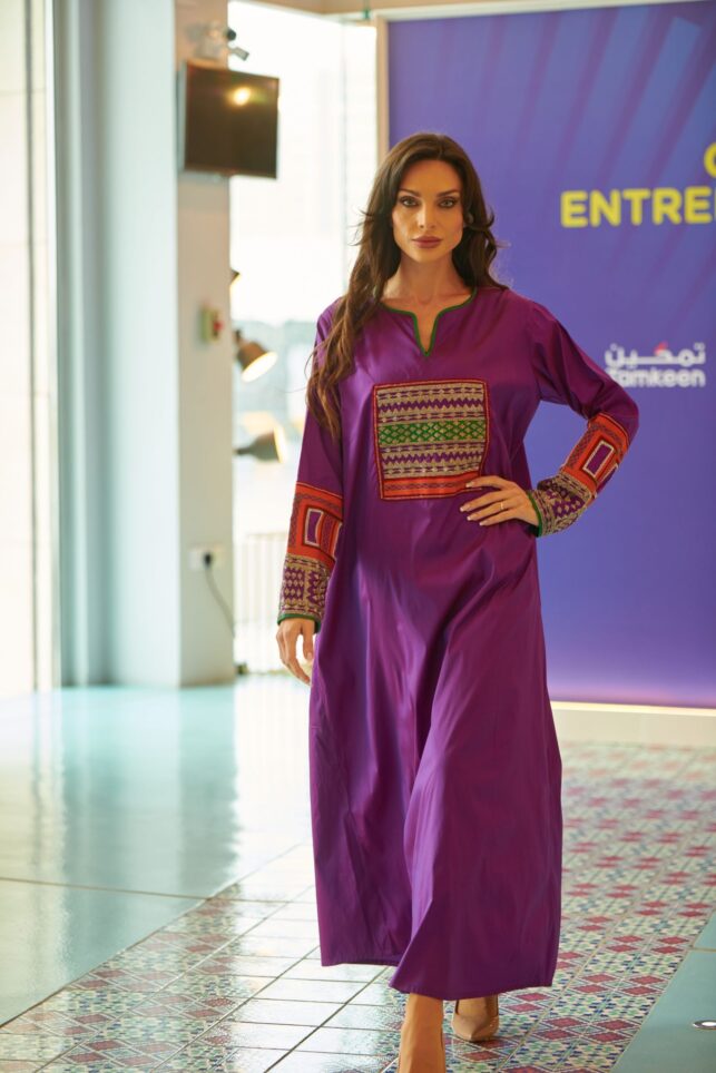 Caftan with hemline embroidery, Lyocell materials