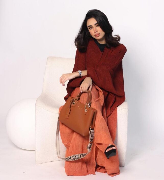 Fleece abaya with color combination