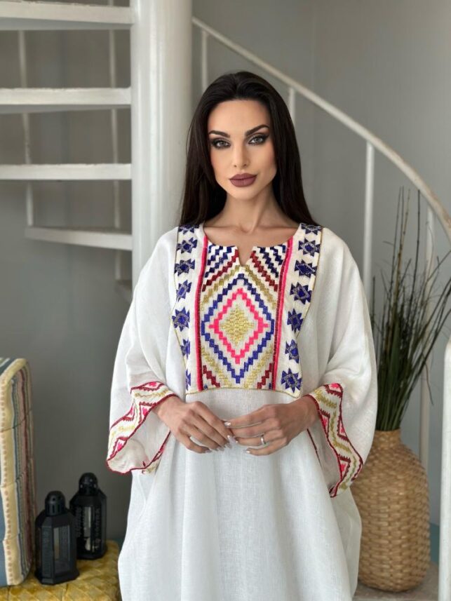 White daity jalabiya with Hemline embroidery, linen materials