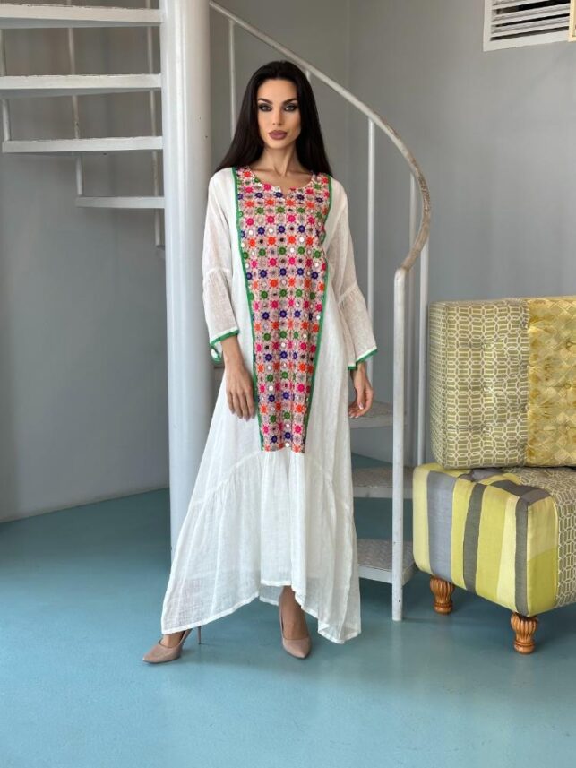 Jalabiya w/ front full embroidery, linen materials