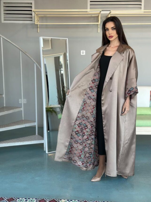 Long over Coat with colorful inner design, Twill materials