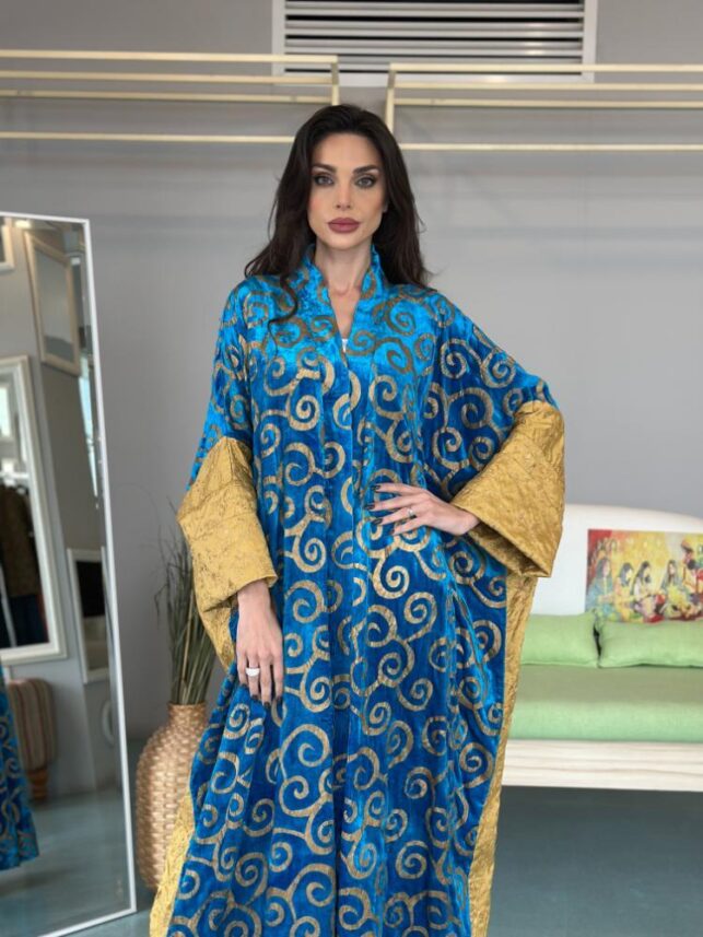 Colored Bisht Cardigan, Fine velvet materials