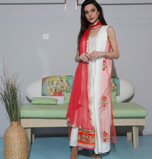 Indian dress, Chiffon & linen materials