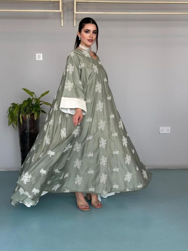 Full Flower Embroidery Jalabiya, Cotton Linen Materials