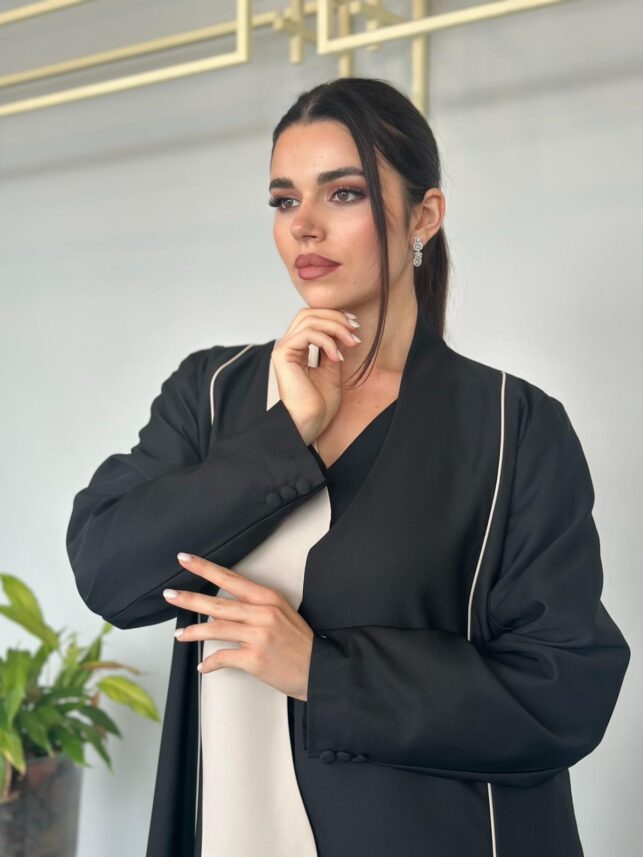 Cardigan Abaya, Fine crepe materials