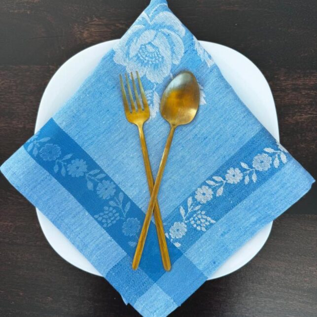 Table napkin with intricate design Francesca, Linen Materials